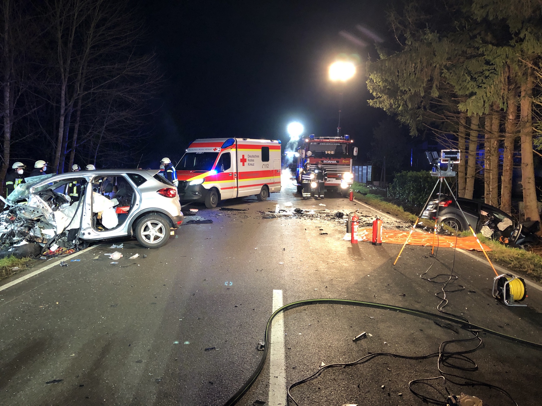 Tödlicher Verkehrsunfall Autofahrerin 74 stirbt am Unfallort