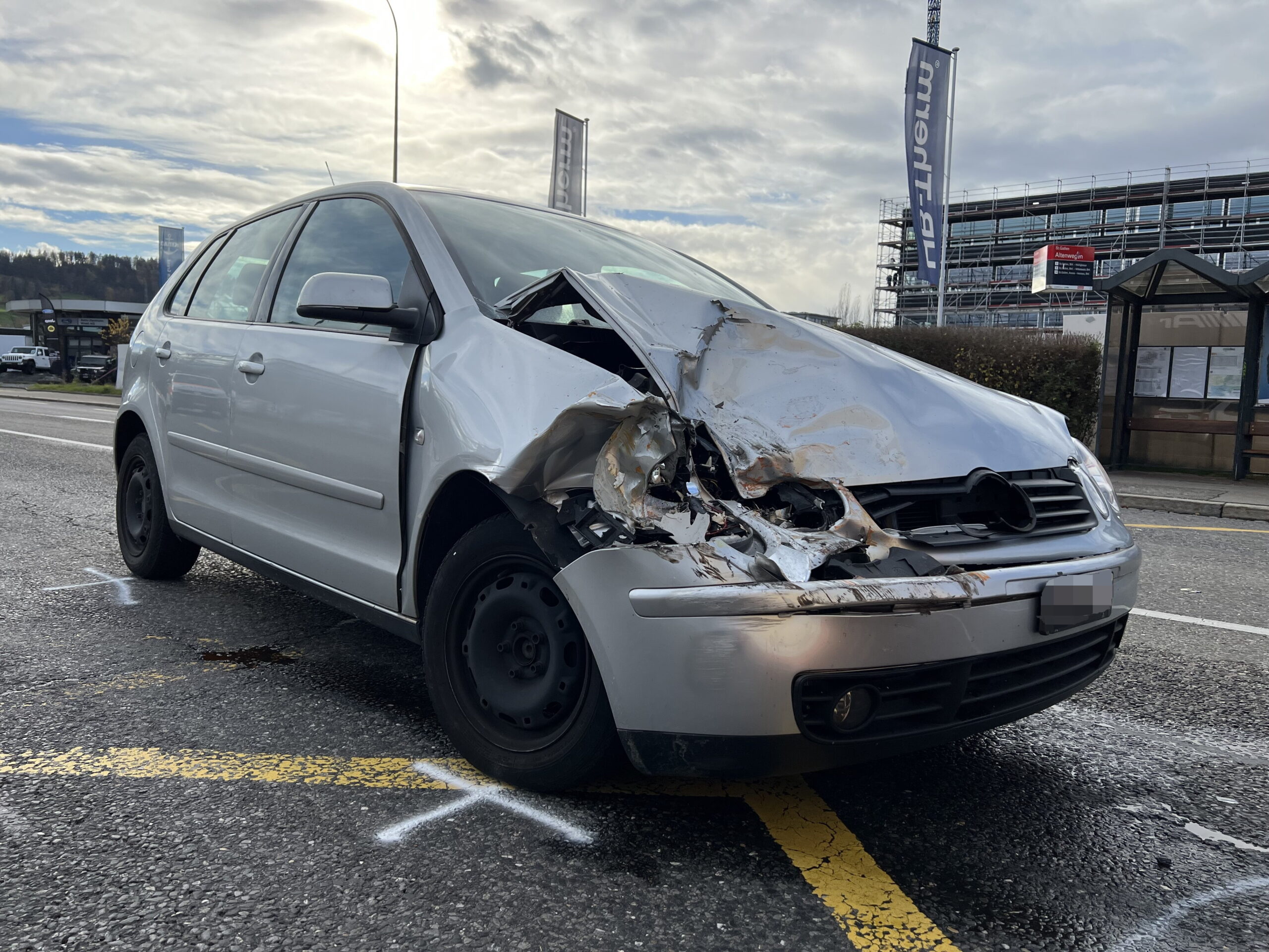 Stadt St Gallen SG PW Lenker 47 Erleidet Nach Unfall