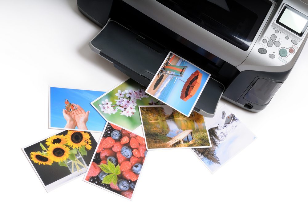 Drucker ist nicht gleich Drucker. Auch Fotos koennen ausgedruckt werden. (Bild: Khomulo Anna / Shutterstock.com)