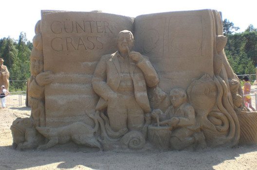 Günter Grass gewidmete Sandskulptur in Danzig. (Bild: Gdaniec, Wikimedia, CC)