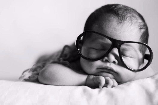 Das ideale Alter für Babyfotos sind die ersten fünf bis sechs Wochen nach der Geburt. (Bild: © Pok Leh - shutterstock.com)