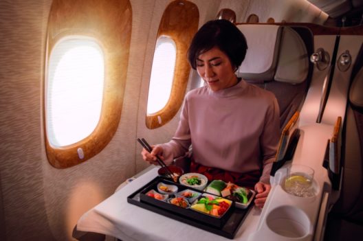 Die Airline Emirates bietet nun japanisches Essen an. (Bild: © Emirates)