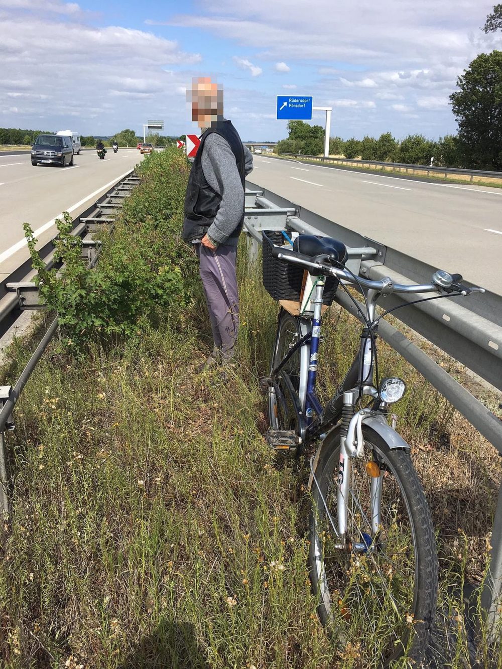 rentner auf fahrrad