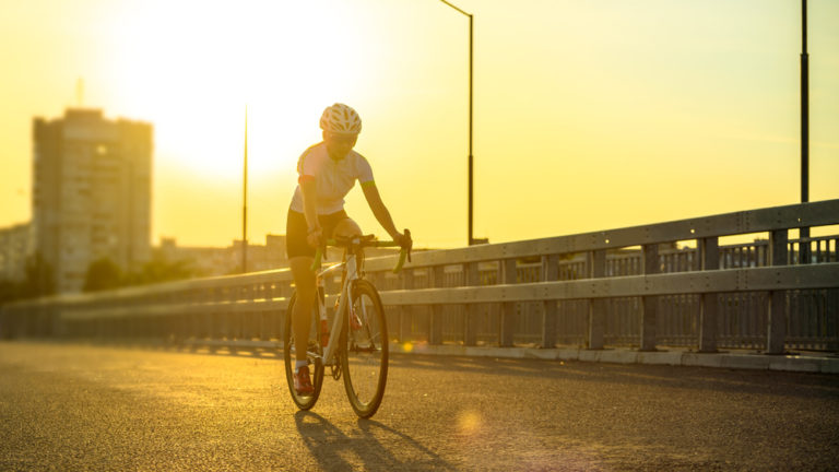 feature post image for Mit dem Fahrrad in der Hitze fahren - Tipps für mehr Sicherheit