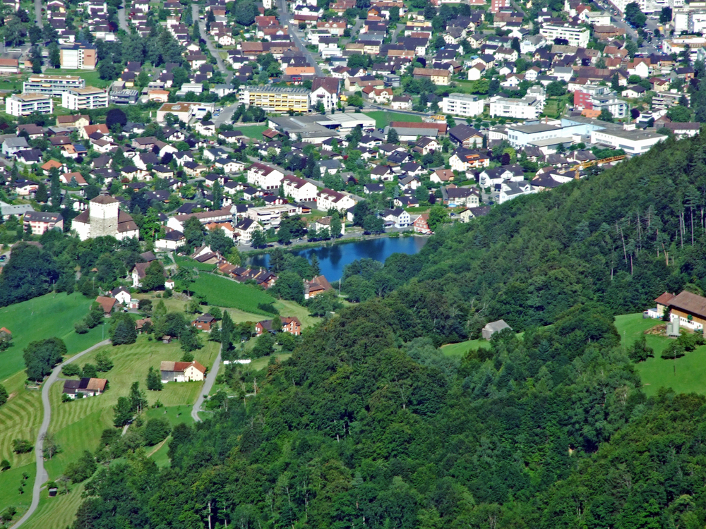 Buchs SG: Auffahrkollision zwischen zwei Rollern - Schaden ...