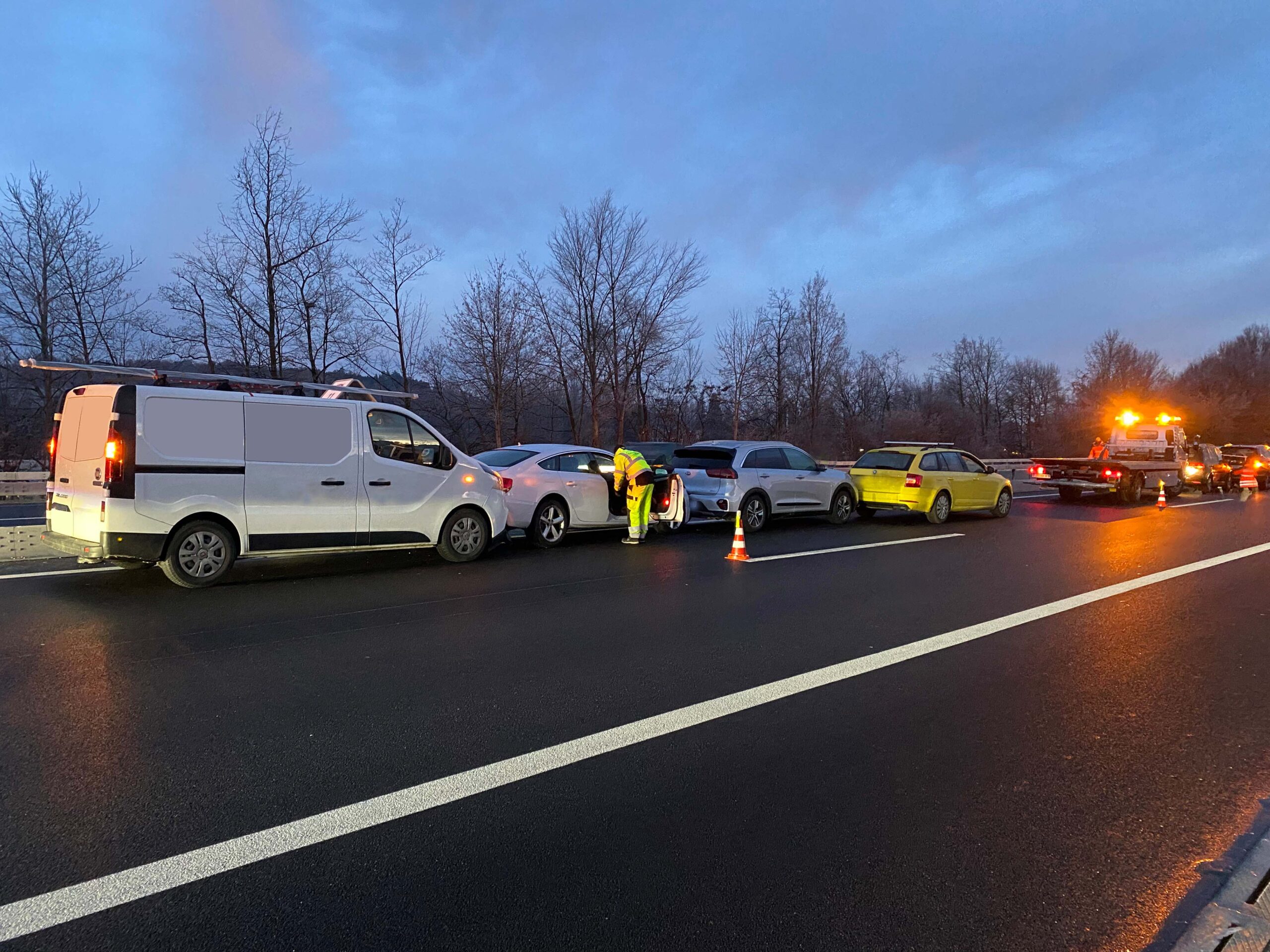 Kanton Zug: Unfallserie Im Morgenverkehr - Polizei.news