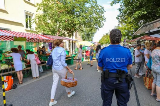 MEHR LESEN