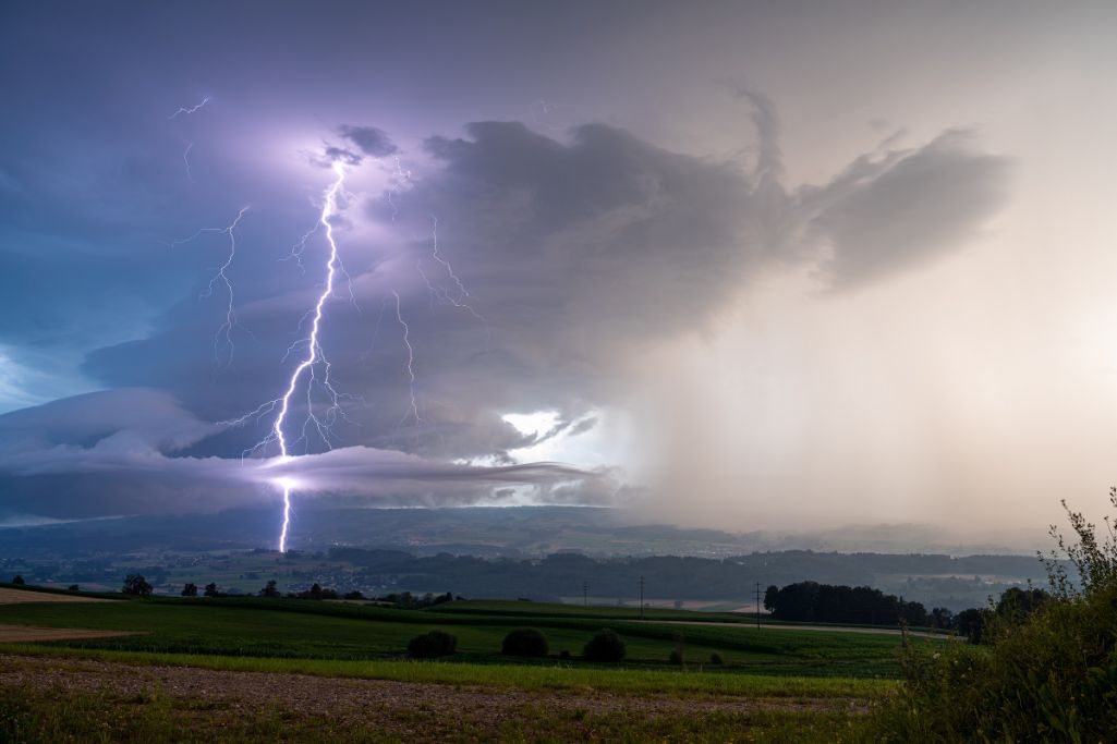 Wetter-News: Wie entsteht ein Blitz? - Polizei.news