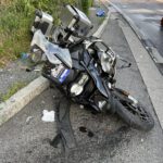 Flüelen UR: Motorradfahrer kollidiert auf der Axenstrasse mit Sattelmotorfahrzeug