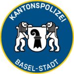 Stadt Basel BS: Lastwagen rammt Personenwagen im Schwarzwaldtunnel