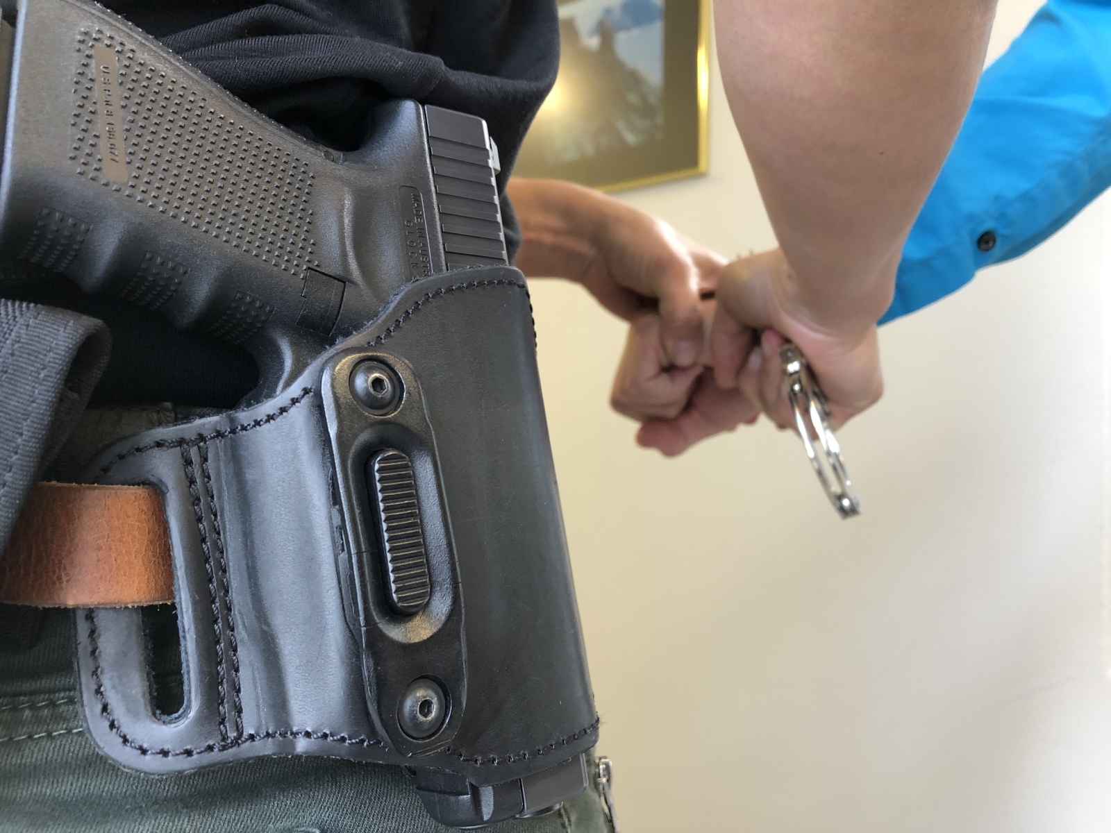 Chur-GR-Schiesstraining-bei-der-Kapo-auch-erfahrene-Polizisten-trainieren-regelm-ssig