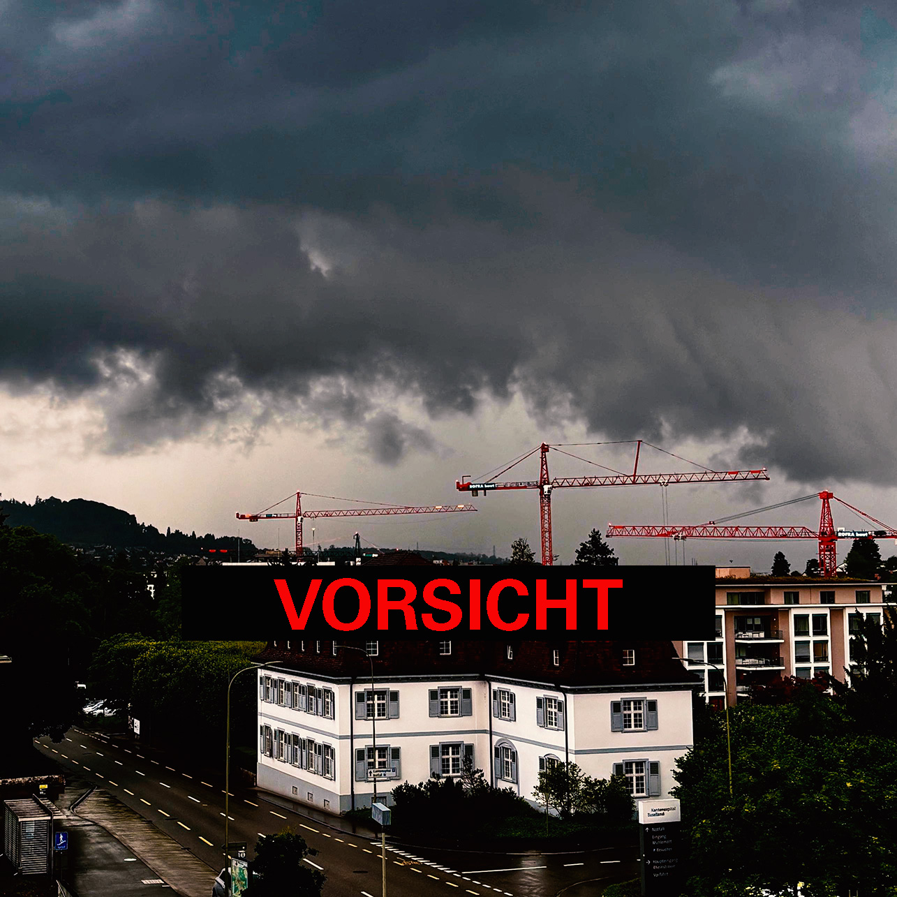 Polizei-Basel-Landschaft-Sturmwarnung-f-r-den-Nachmittag-Vorsicht-vor-Gewitter-Hagel