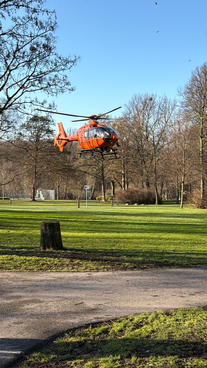 Essen-Nordrhein-Westfalen-Mann-ger-t-in-Wohnung-in-Brand-schwer-verletzt