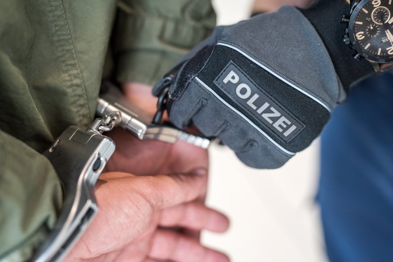 Bad-Bentheim-NI-Bundespolizei-nimmt-zwei-gesuchte-M-nner-bei-Grenzkontrollen-fest