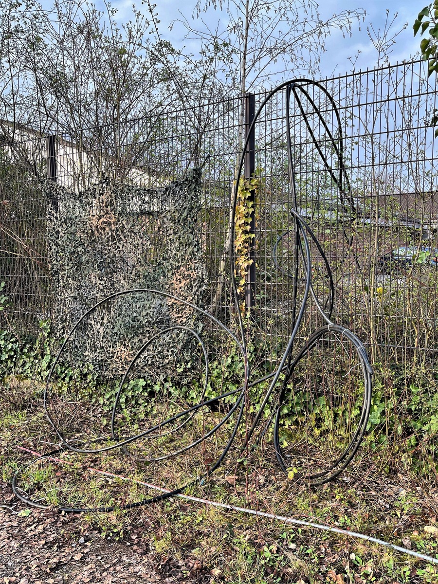 Neuss, Nordrhein-Westfalen: Mysteriöser Fund – 40 Meter Kabel sorgt für Fragen