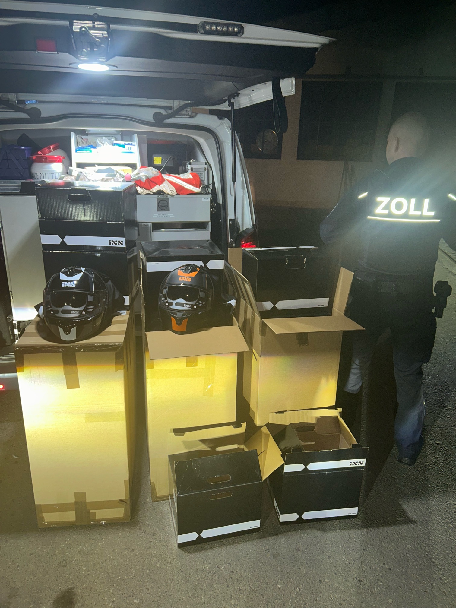 Niederstaufen, BY: Zoll stoppt Schmuggler mit Bikes und Quads im Wert von 6500 Euro