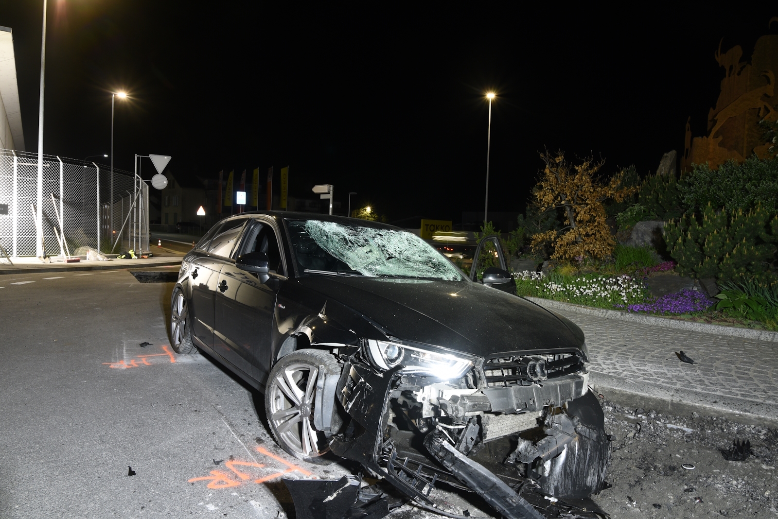 Landquart GR: Heftiger Unfall bei Baustelle – Sicherheitsangestellter schwer verletzt
