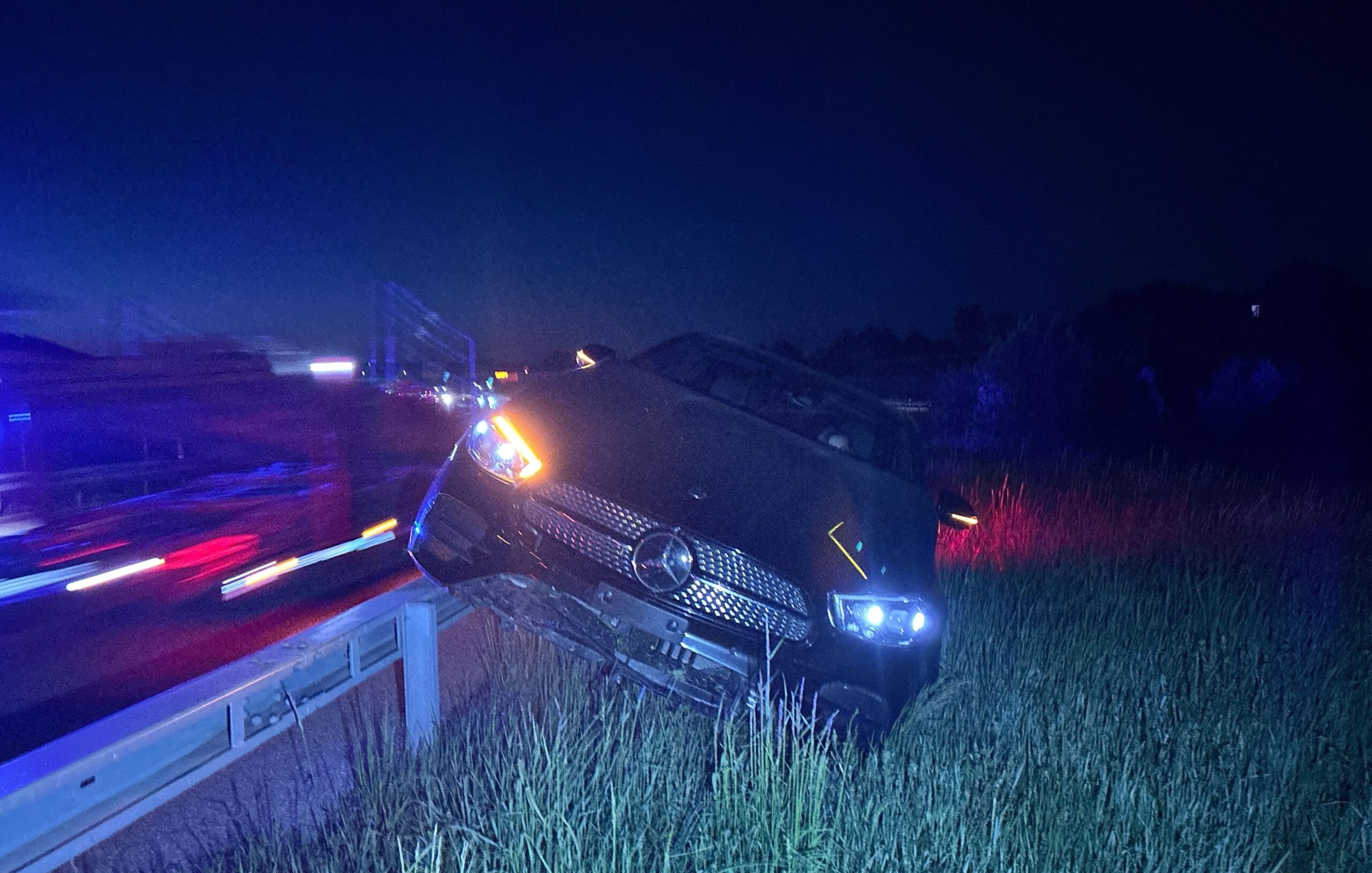 Härkingen SO: Lenkerin verliert Kontrolle auf A1 – Verdacht auf Alkohol am Steuer