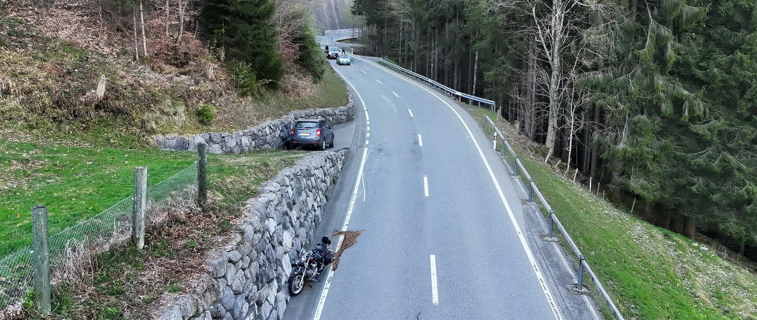 Urnäsch AR: Töfffahrer stürzt nach Überraschungsmanöver – Lenker verletzt