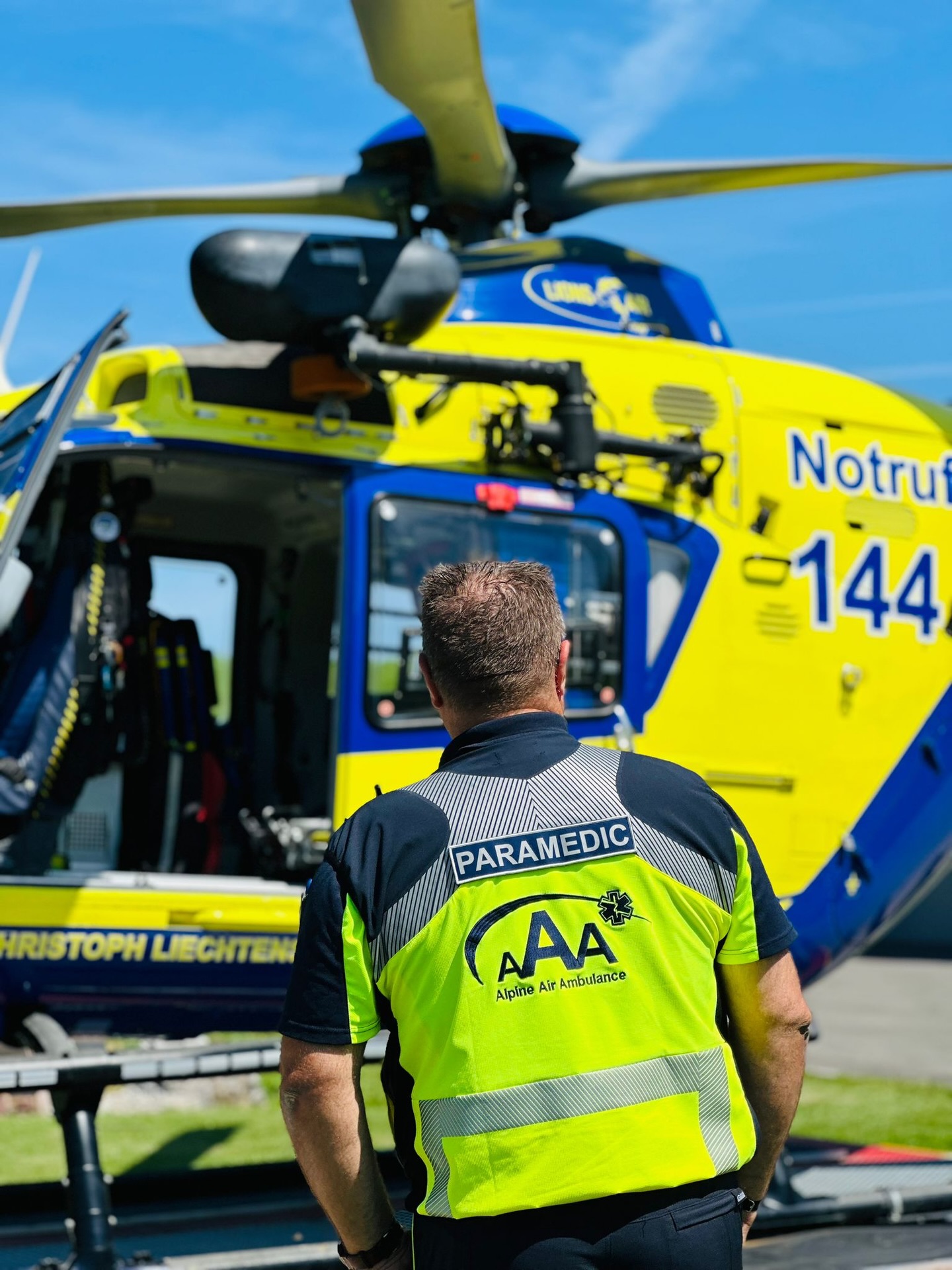 Schweiz: Notrufnummer 144 rettet täglich Leben – schnelle Hilfe rund um die Uhr