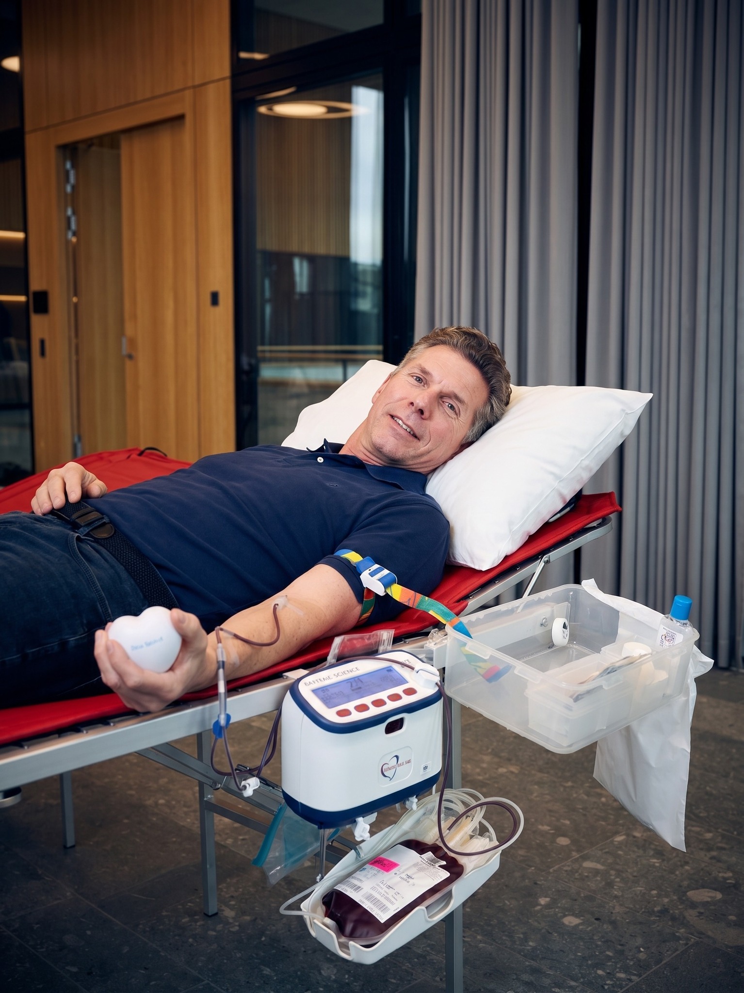 Kapo Zürich: Lebensretter im Einsatz – Polizei spendet Dutzende Liter Blut