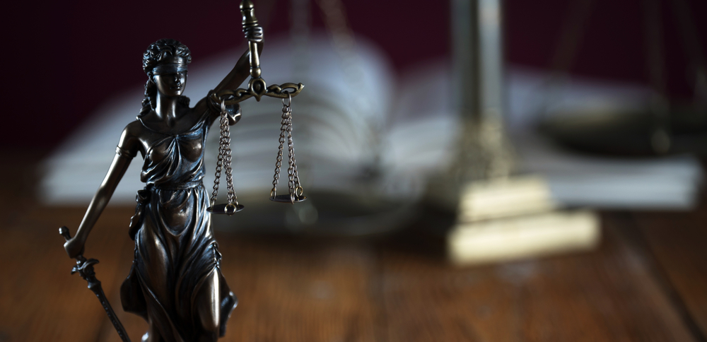 Klosterneuburg, NÖ: Opferstock-Diebstahl in Stiftskirche verhindert – drei Männer in Haft