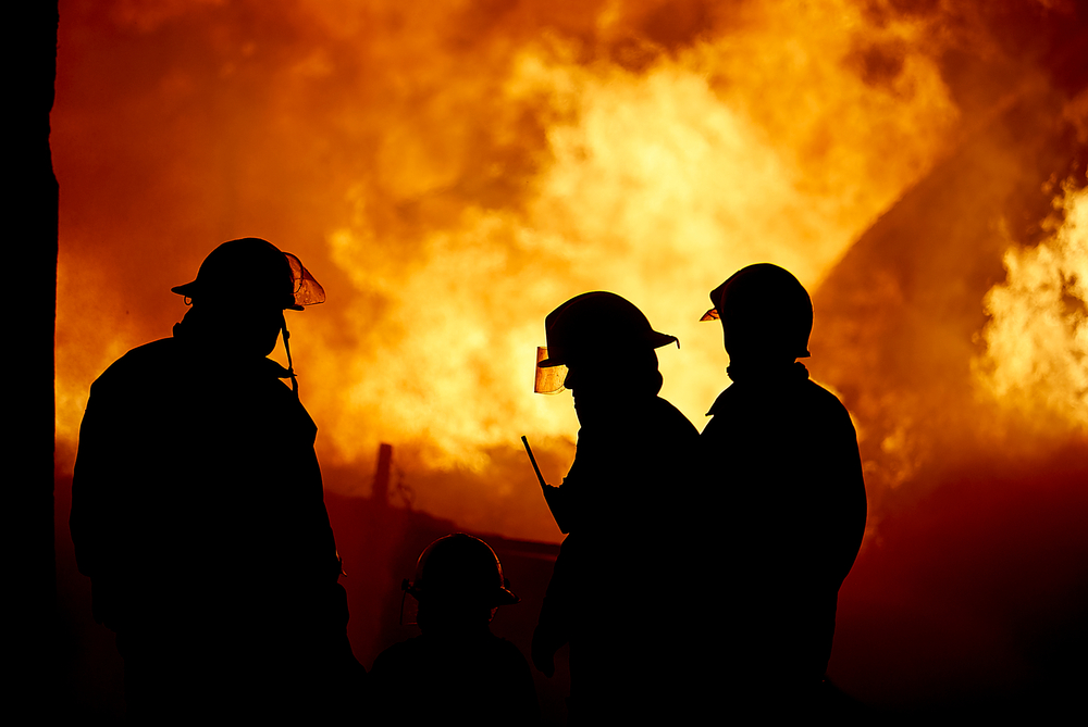 Leonding, OÖ: Feuer in landwirtschaftlichem Gebäude – Ursache noch unklar