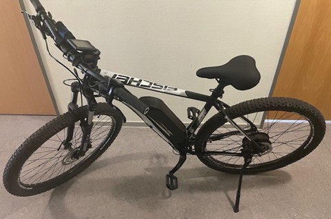 Kaiserslautern, RLP: E-Bike-Diebstahl am Bahnhof – Polizei sucht Besitzer
