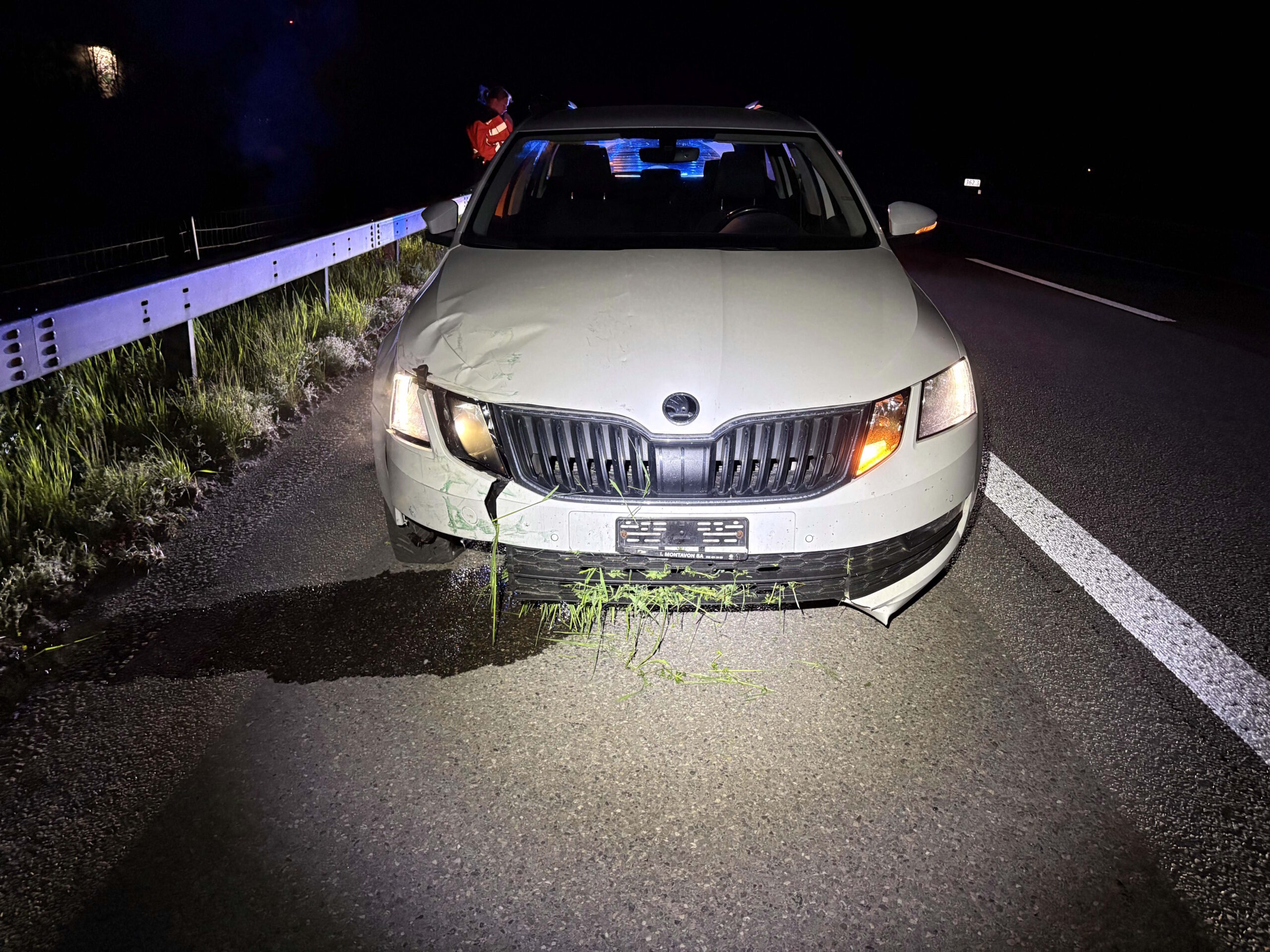 Oberbüren SG: Sekundenschlaf auf A1 – 19-Jähriger kracht in Leitplanke