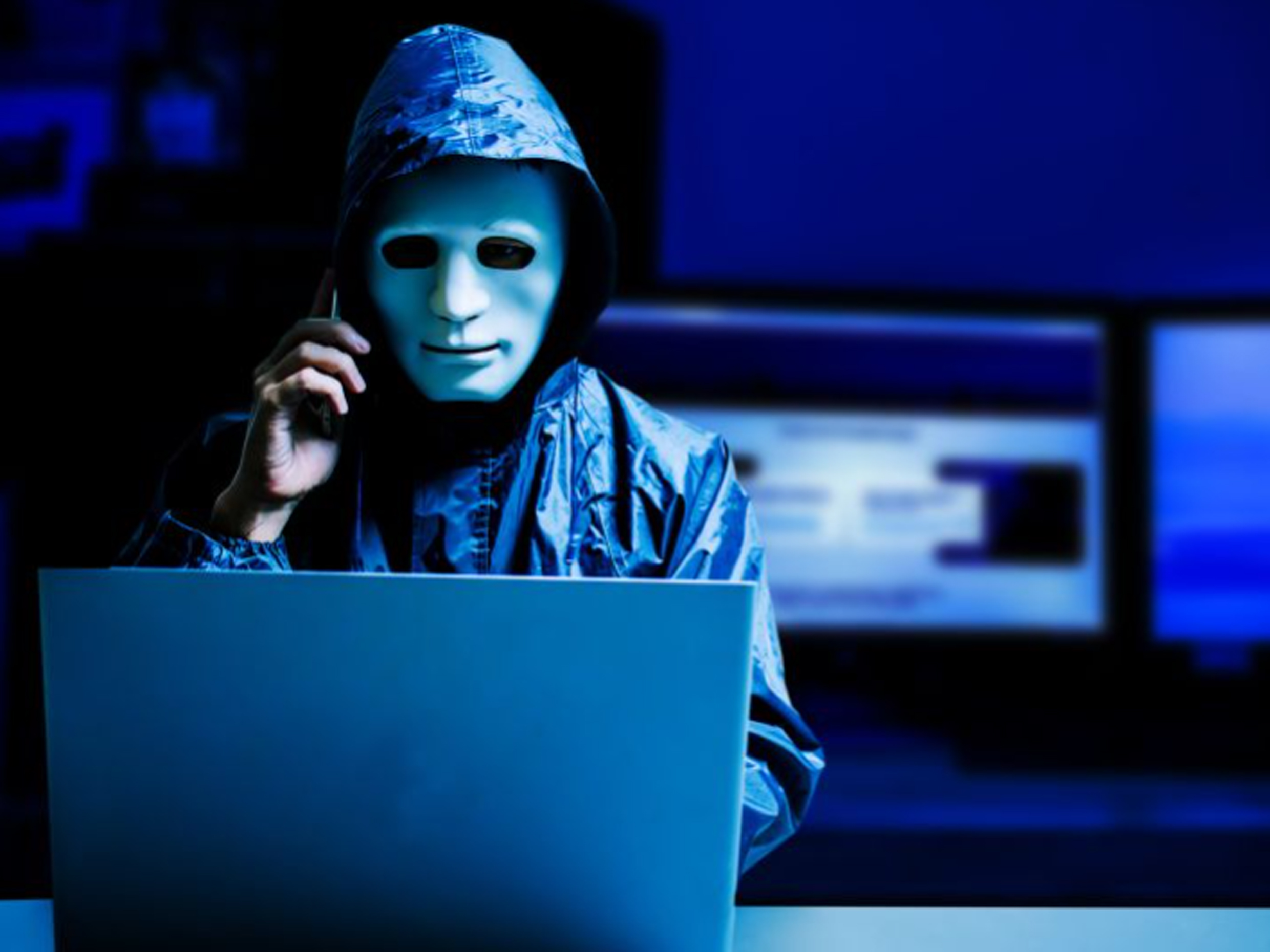 Velbert, NRW: Internetliebe entpuppt sich als Betrug – Frau (61) verliert Vermögen