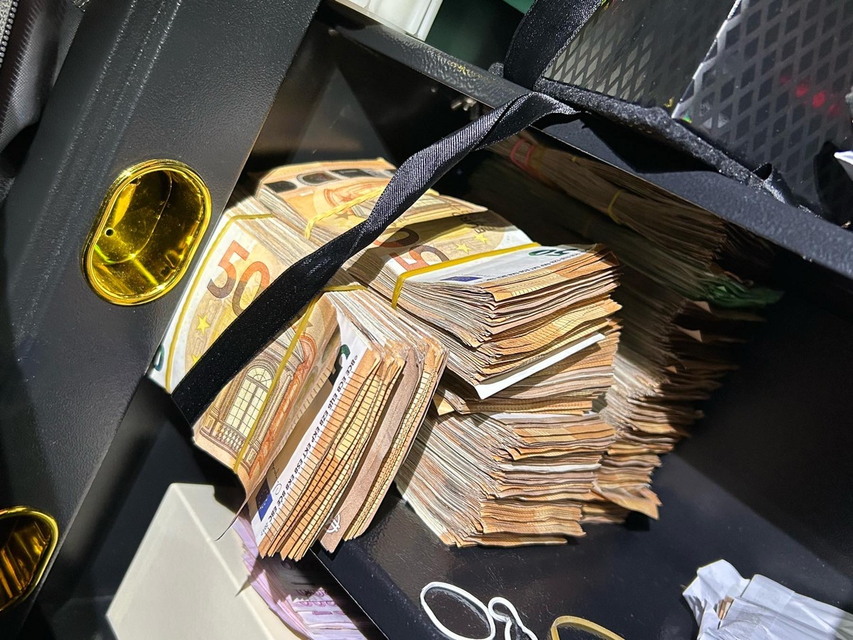 Köln, Nordrhein-Westfalen: Großrazzia gegen Schwarzarbeit und Steuerbetrug