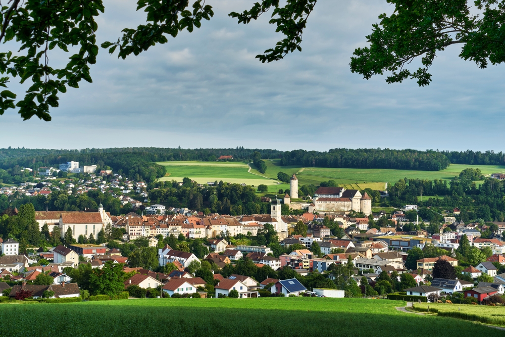 Porrentruy JU: Wohnungsbrand – sechs Personen nach Rauchvergiftung im Spital