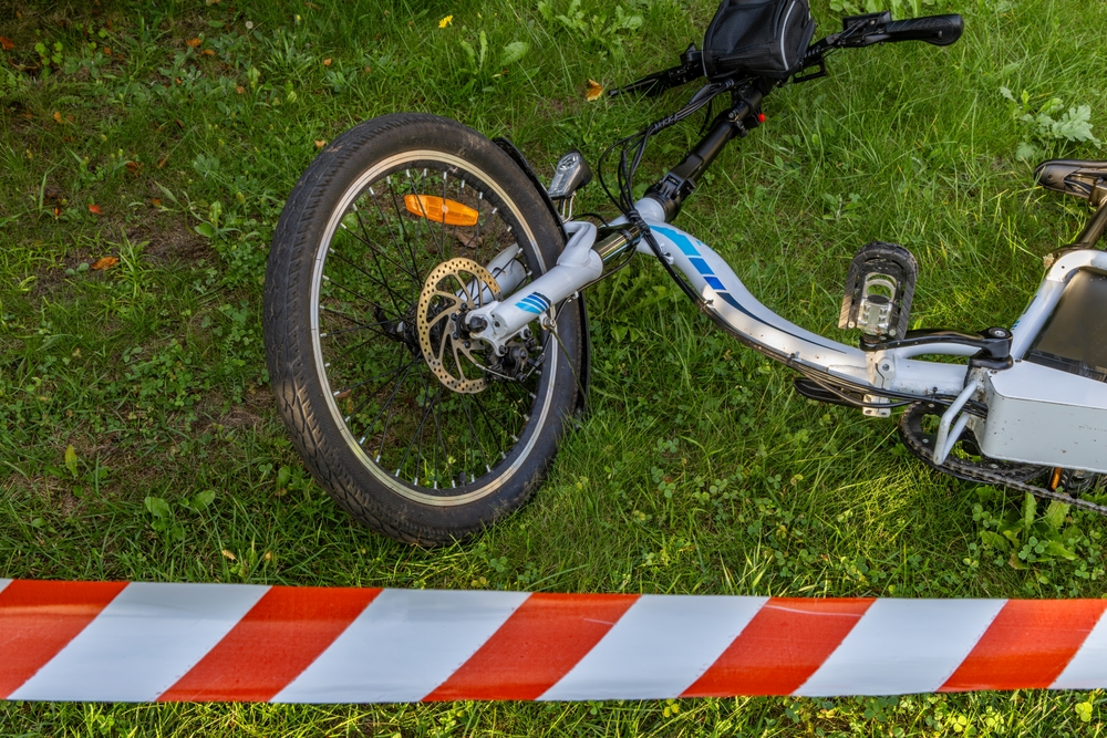Bern BE: E-Bike-Fahrerin stürzt schwer – Rettungskräfte im Grosseinsatz
