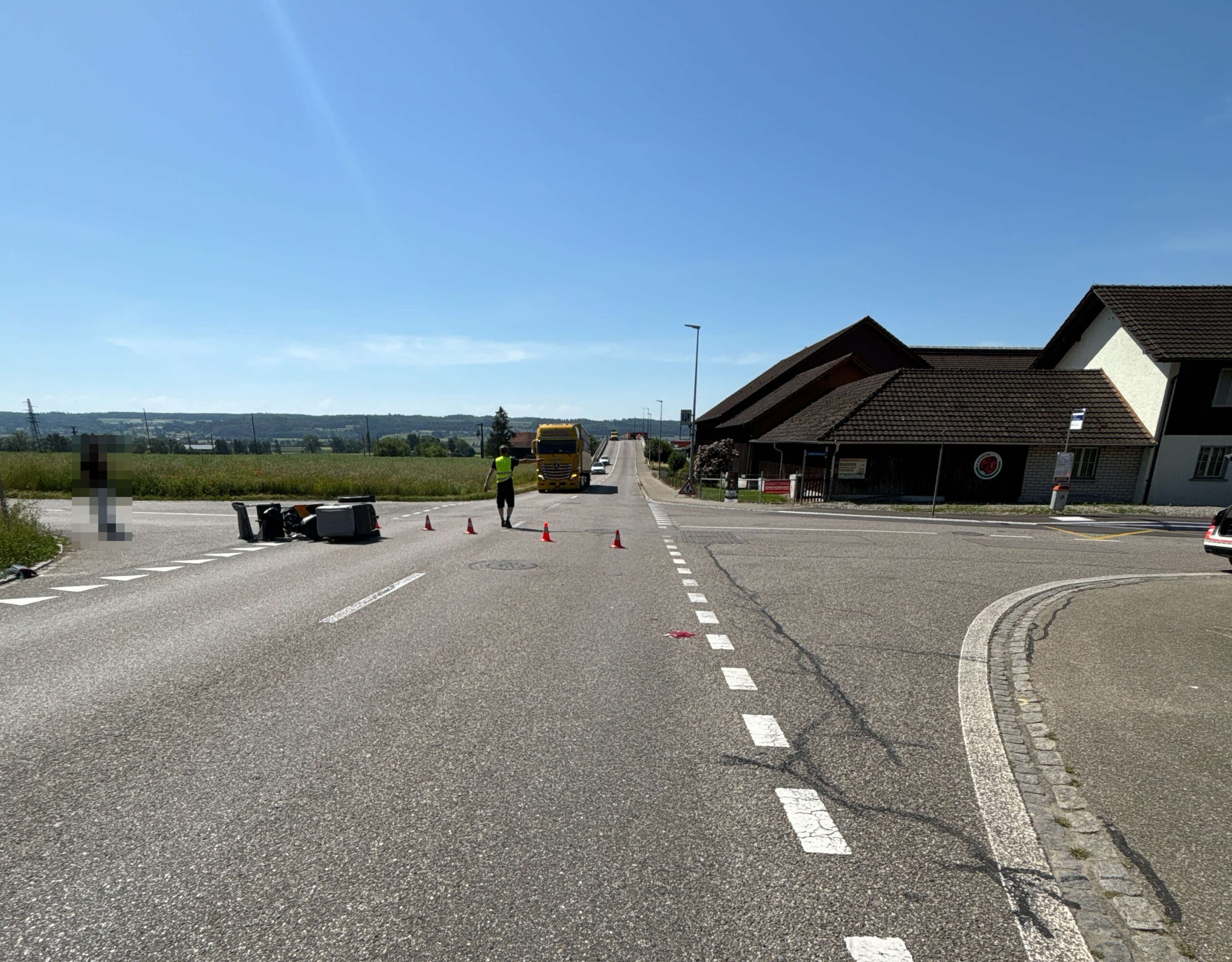 Grenchen SO: Dreiradlenker bei Kollision mit Auto erheblich verletzt