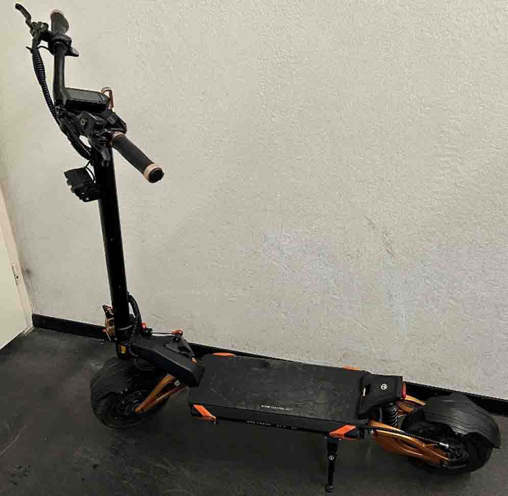 Chur GR: Polizei stoppt E-Scooter mit unglaublichen 86 km/h im Stadtzentrum