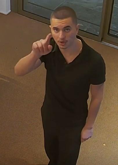 Effretikon ZH: Mann nach Angriff verletzt – Fahndung mit unverpixeltem Bild