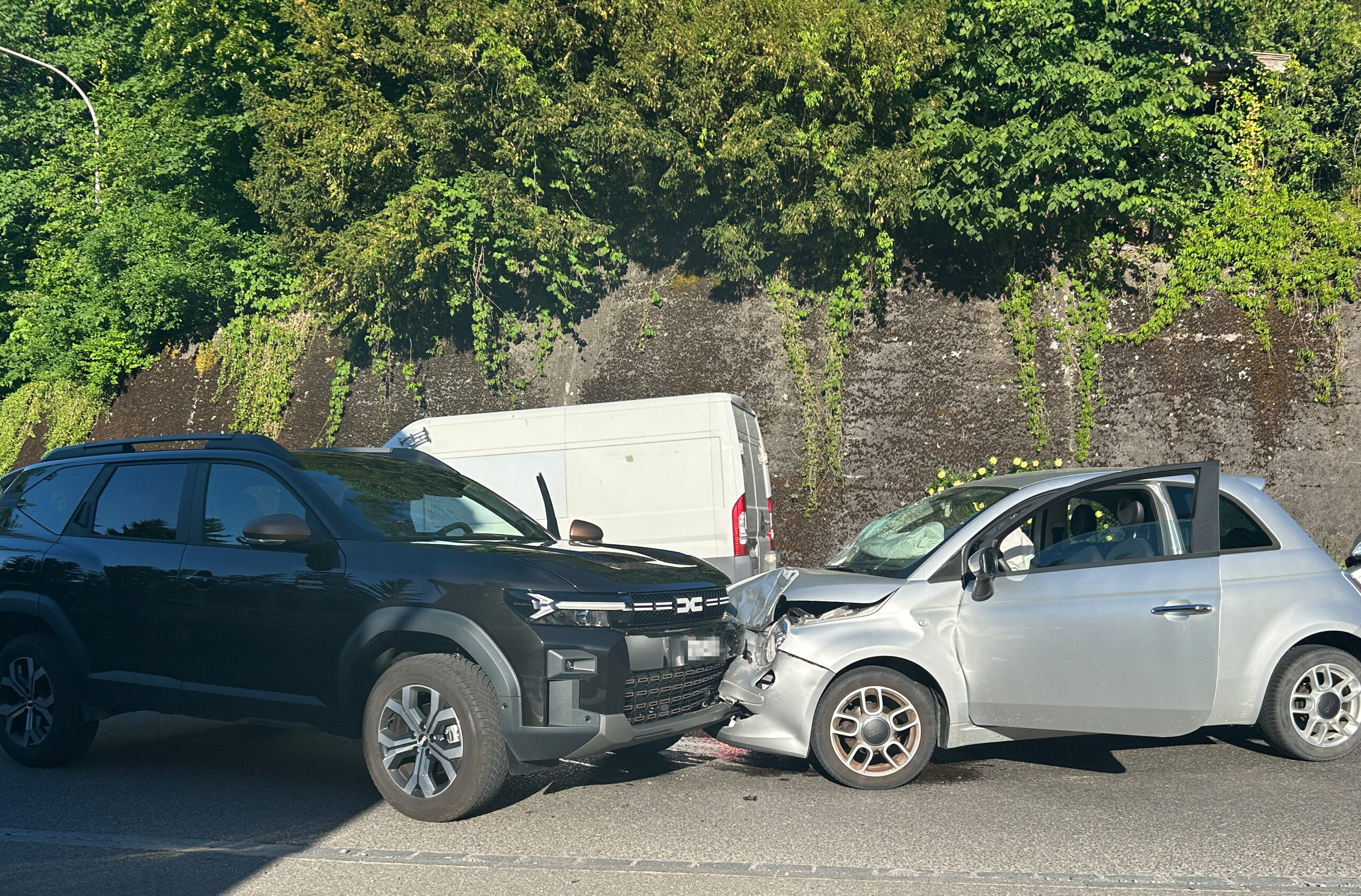 Bischofszell TG: Autofahrerin gerät auf Gegenfahrbahn – zwei Verletzte nach Kollision