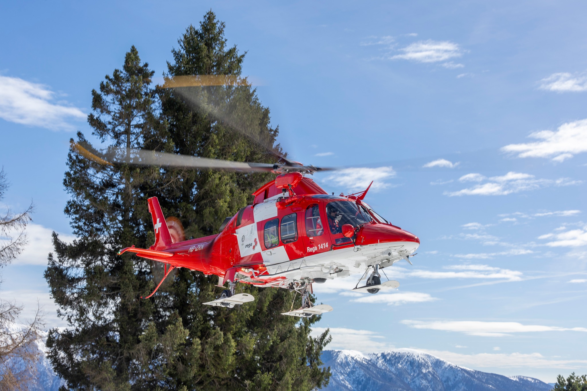 Châtillon JU: Zwei Mountainbiker kollidieren – Rega im Einsatz