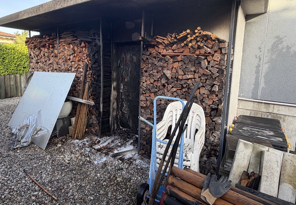 Altstätten SG: Heckenbrand nach Unkrautarbeiten verursacht 15’000 Fr. Schaden