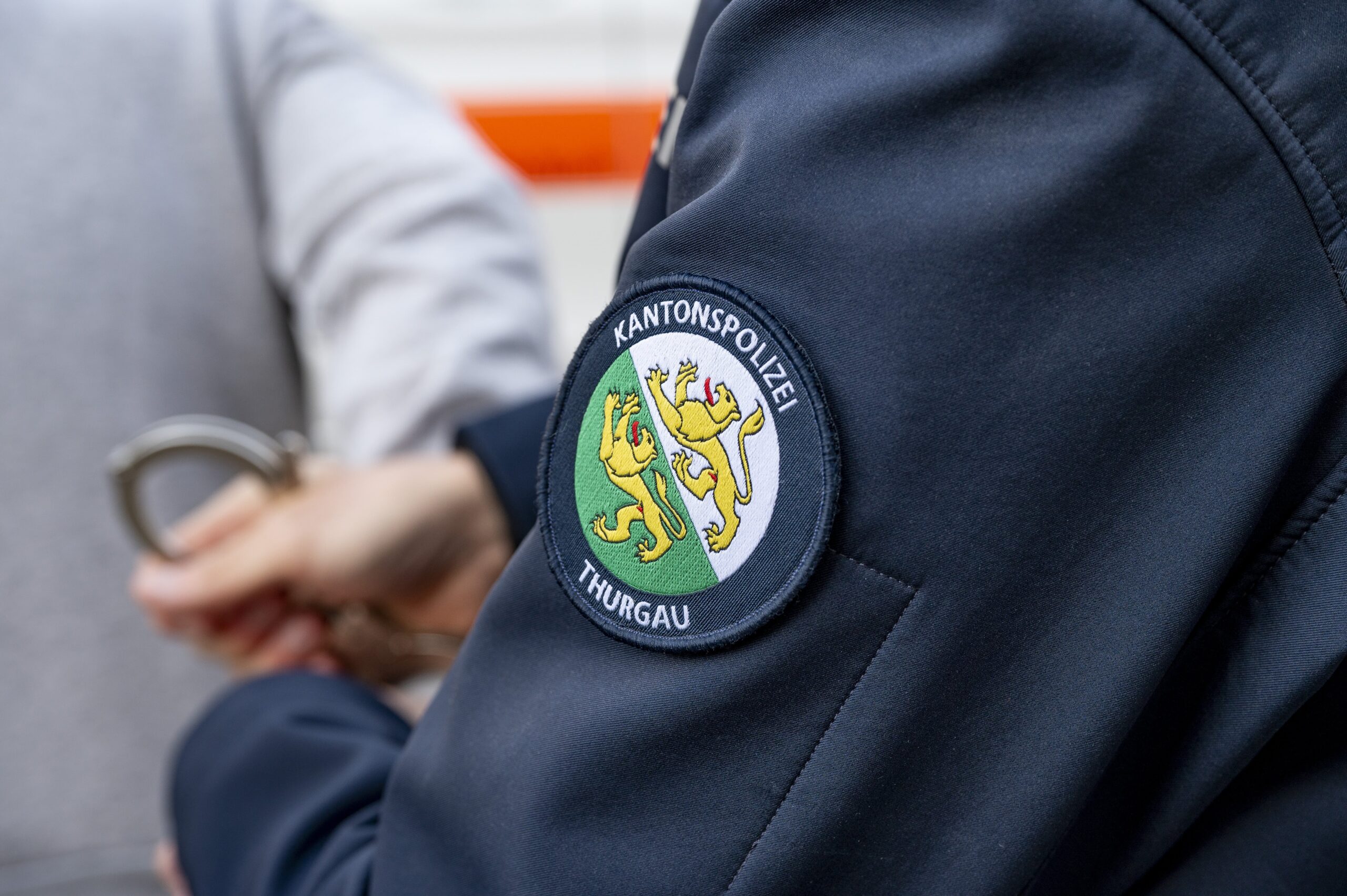 Berg TG: Marokkaner (29) nach Autoaufbruch und Diebstahl am Bahnhof festgenommen