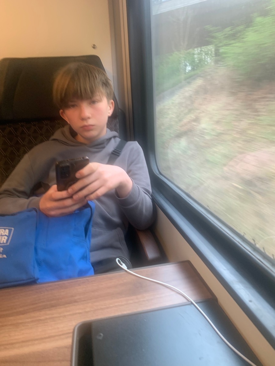 Saarbrücken, Saarland: Polizei sucht vermissten 13-Jährigen