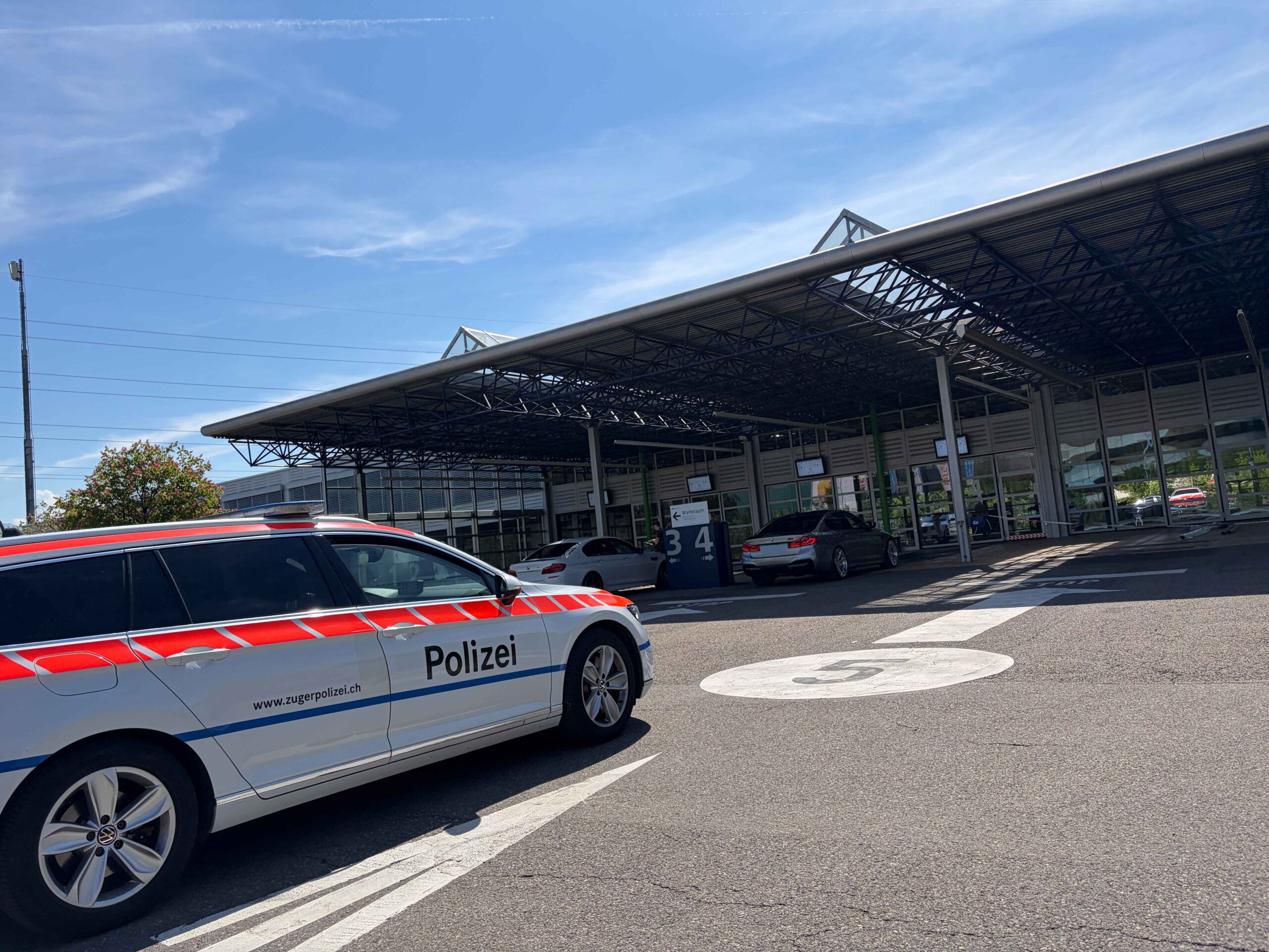 Kanton Zug: Polizei greift bei Tuning-Treffen durch – mehrere Autos stillgelegt
