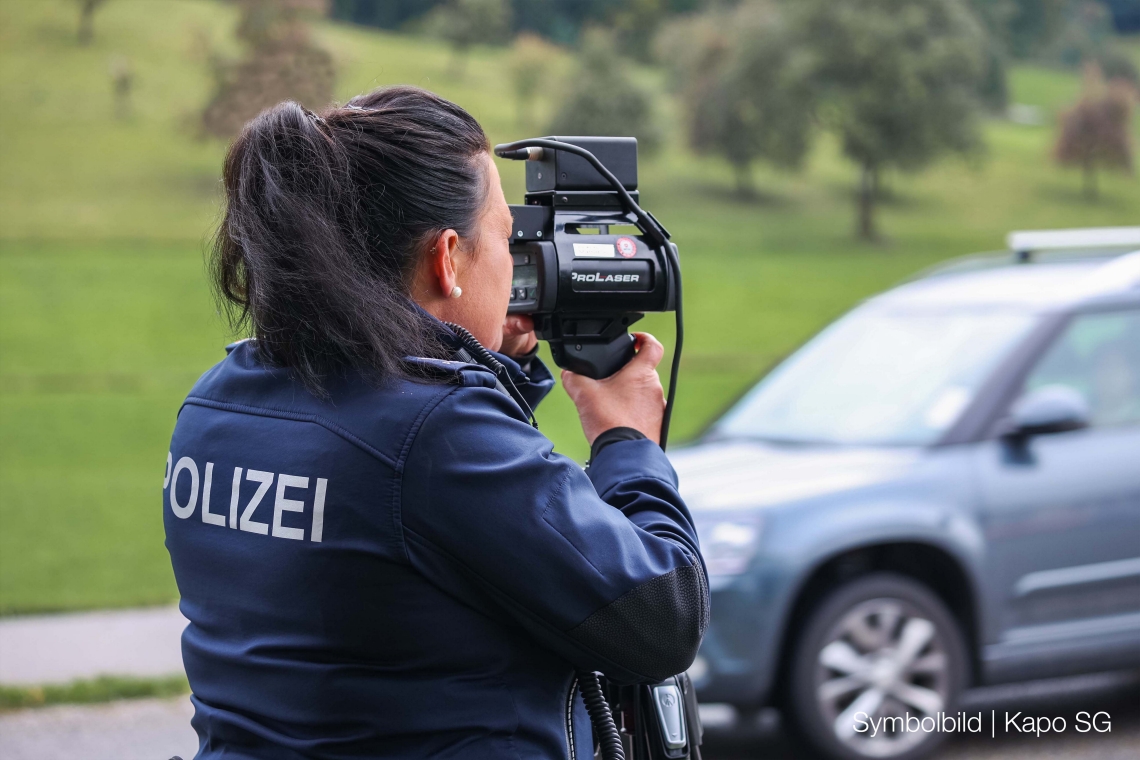 Kanton St.Gallen: Raser mit 151 km/h gestoppt – Auto sofort sichergestellt