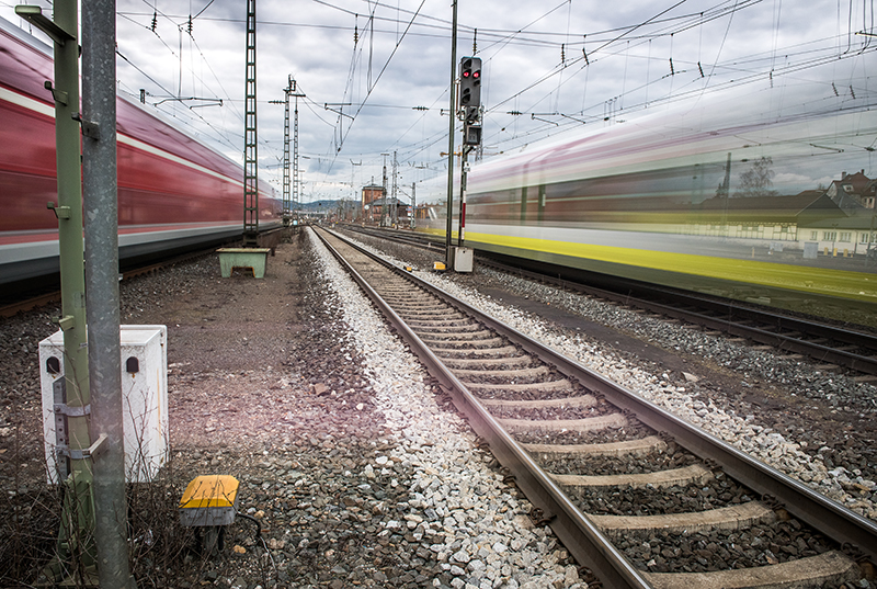 Gehlberg, TH: Betrunkene Personen laufen über Gleise – Regionalbahn stoppt rechtzeitig