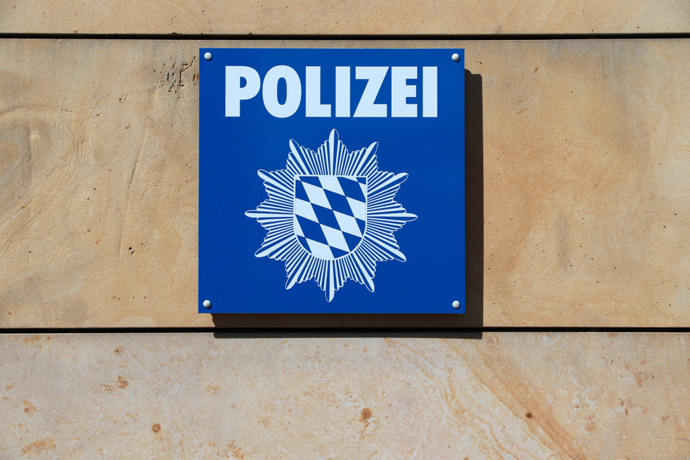 Geisenhausen, BY: Nach tödlichem Bahnunfall – Polizei warnt vor Betreten der Gleise