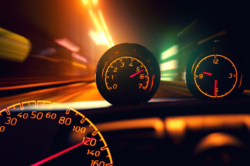 Innsbruck, Tirol: 20-Jähriger rast mit 192 km/h über A12 – Führerschein weg