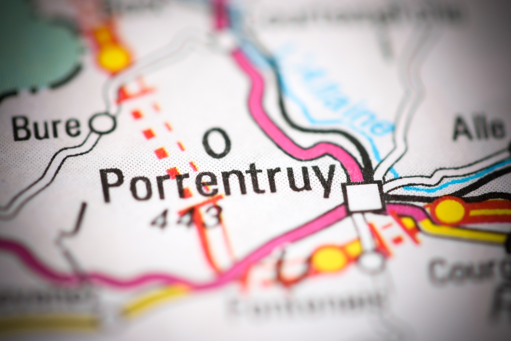 Porrentruy JU: Brand in Wäscherei löst nächtlichen Feuerwehreinsatz aus