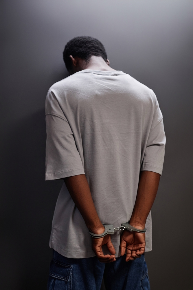 Bellinzona TI: Eritreer (38) wegen Gewalt, Stalking und Drohungen festgenommen