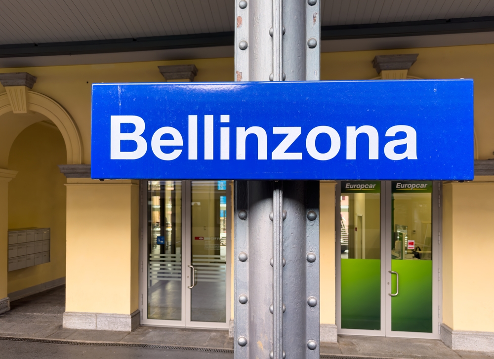 Bellinzona TI: Mann stirbt nach Stromschlag an Bahn-Oberleitung beim Bahnhof