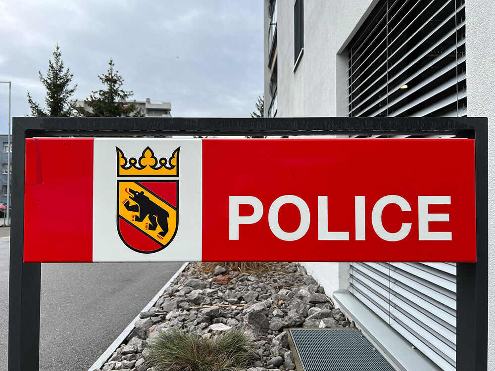 Thun BE: Schwedischer Raser mit 107 km/h innerorts von Polizei gestoppt